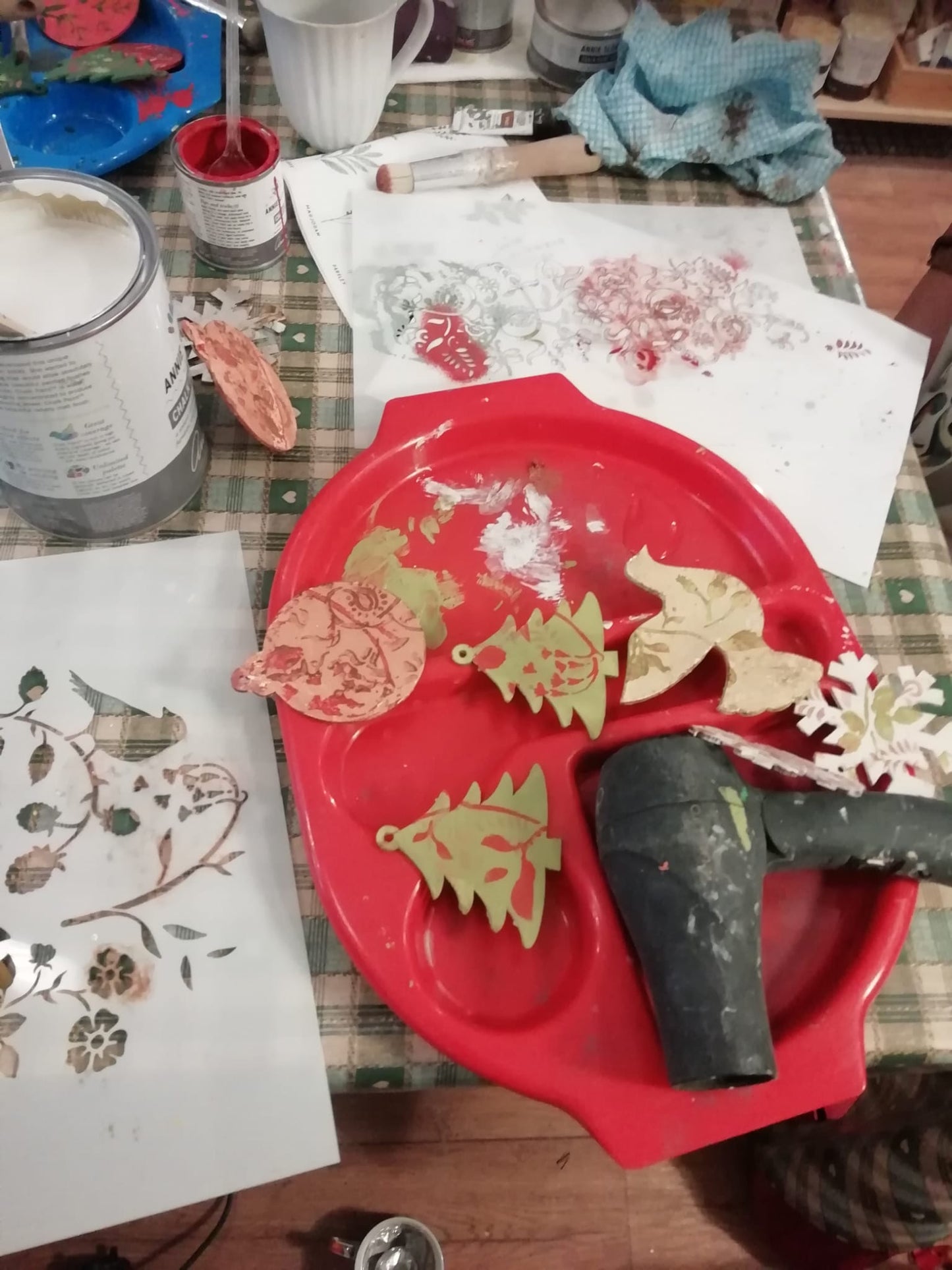 Christmas workshop table