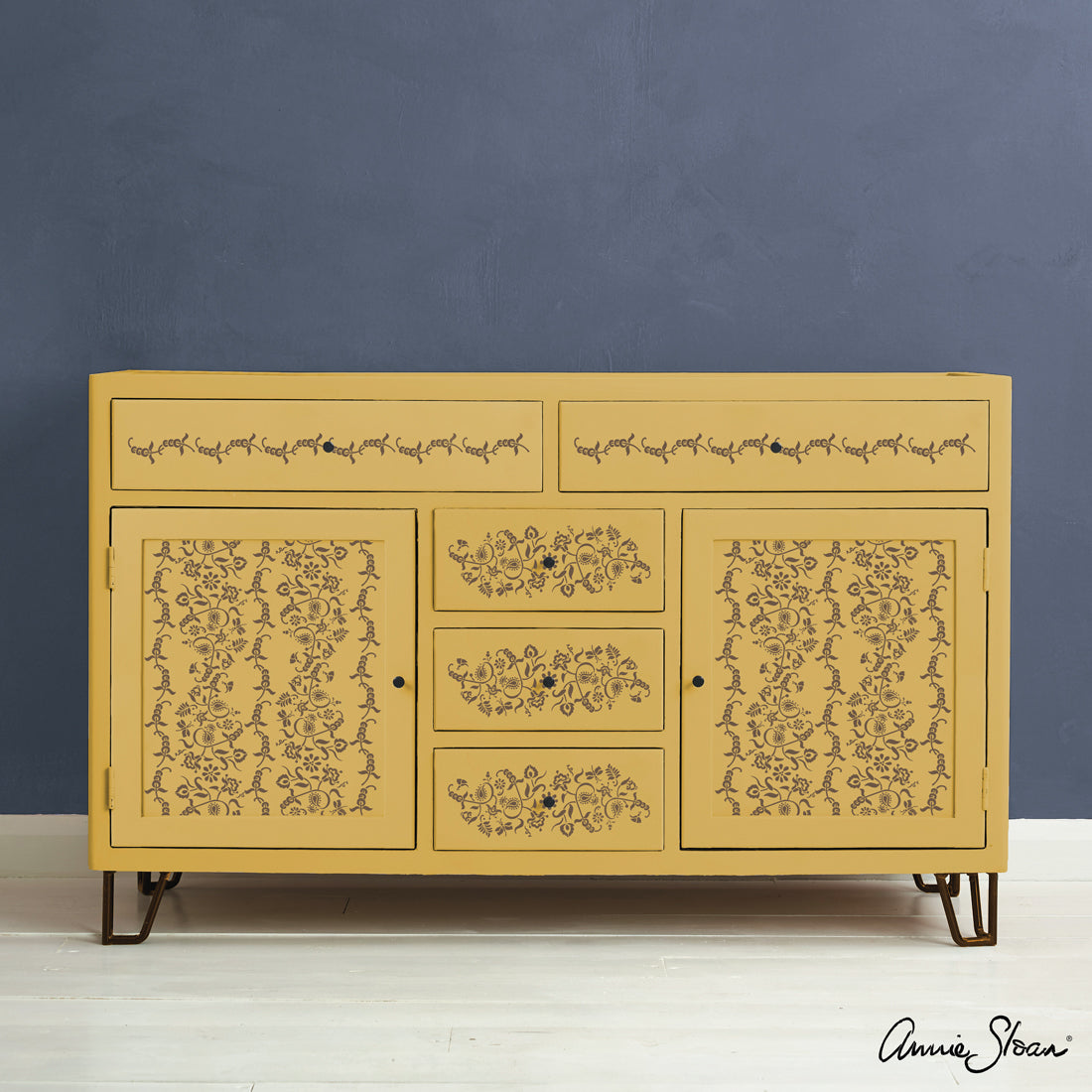 Indian-Paisley-Garland-Stencil-Furniture-Honfleur-on-Mustard
