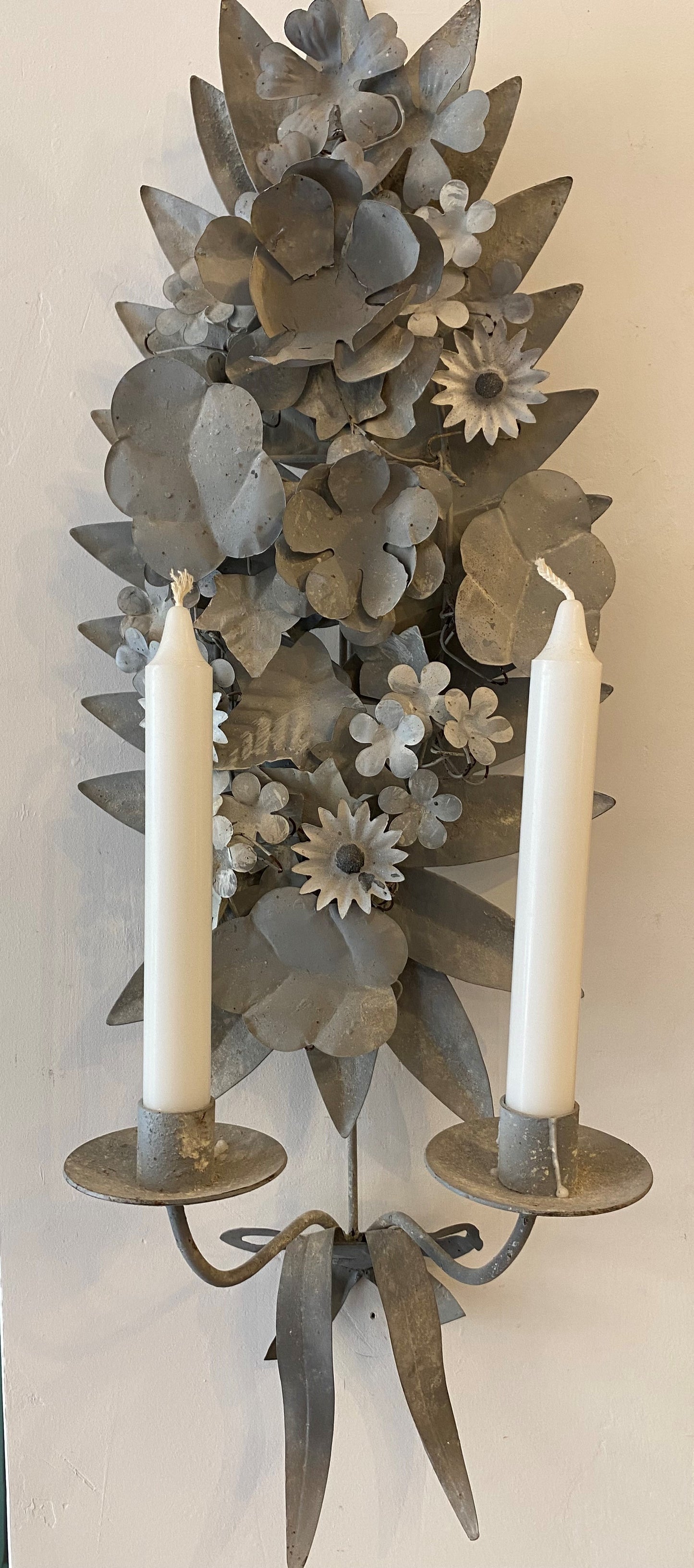 Floral Decorative Wall Sconce